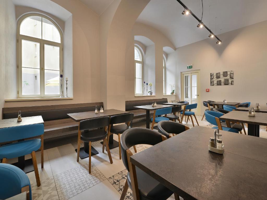 EA Hotel New Town - Resim 6