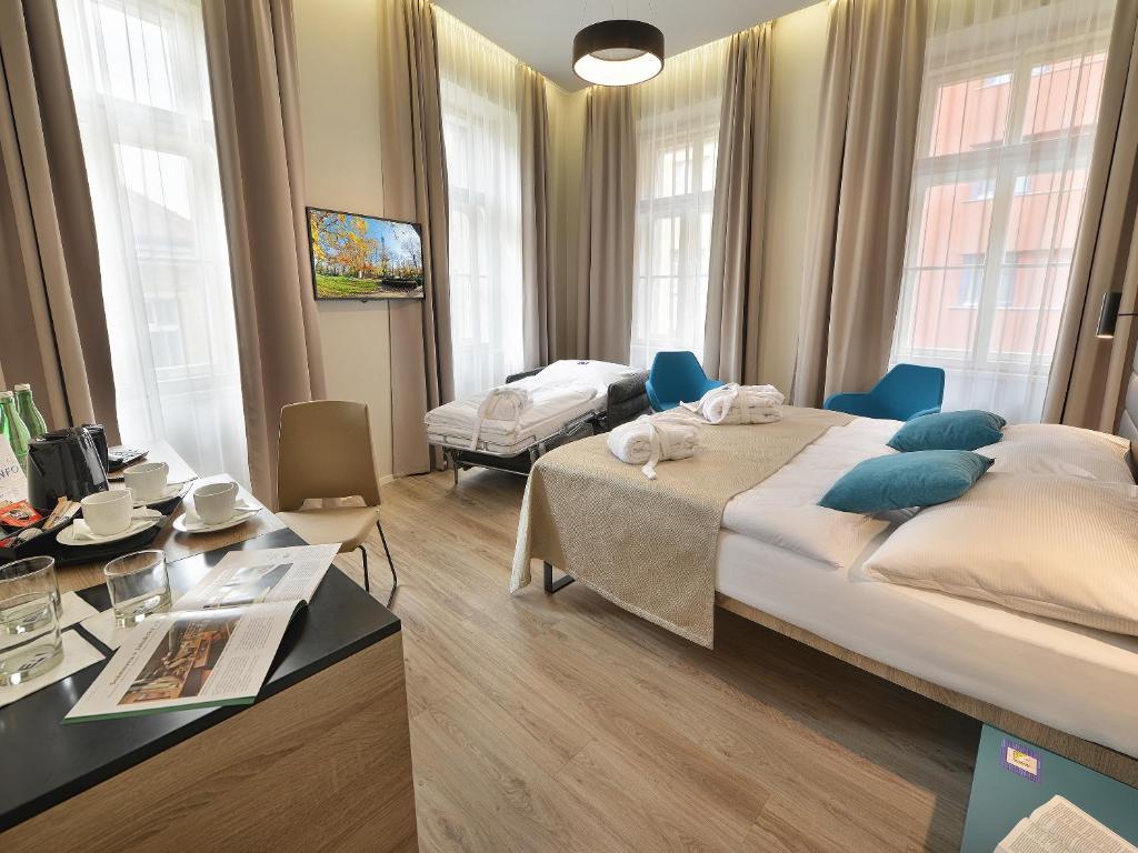 EA Hotel New Town - Resim 4