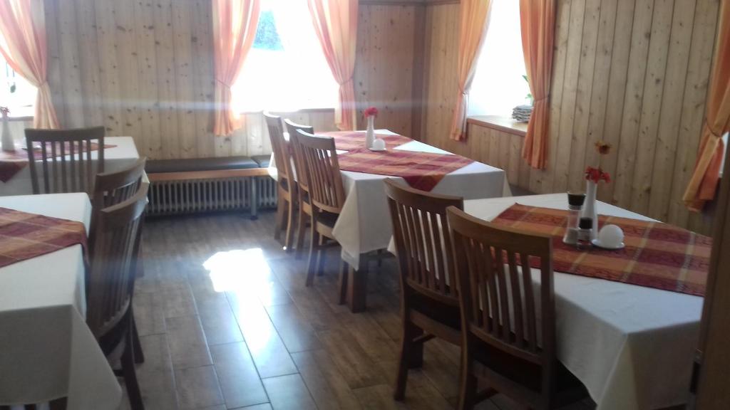 Restaurace v ubytování Gasthof Muster-Stüberl