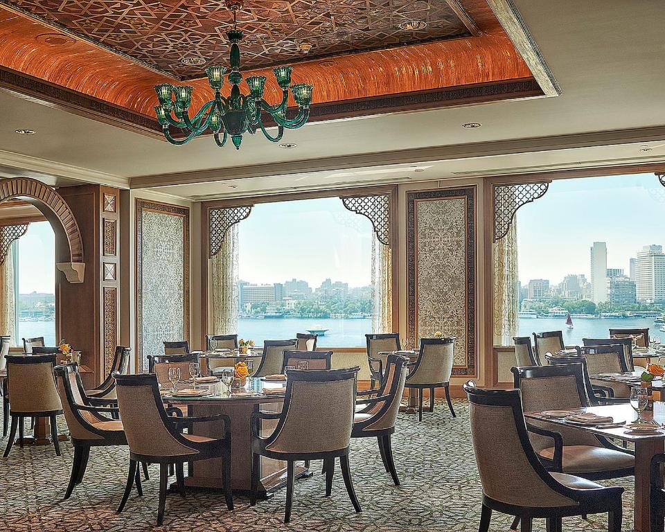 Four Seasons Hotel Cairo at Nile Plaza - 11