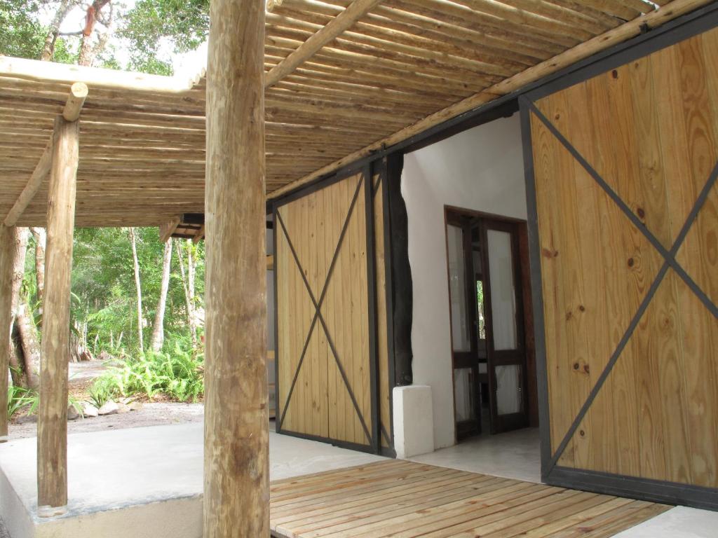  The Lion Cottage- Charming Studios