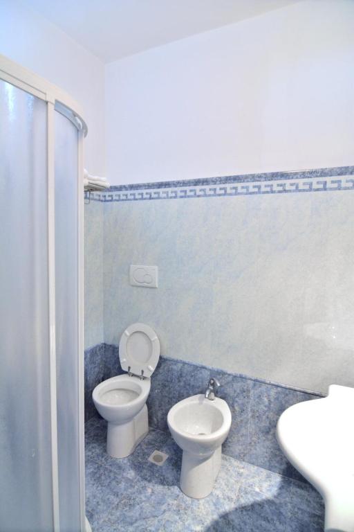 A bathroom at Hotel Galassi
