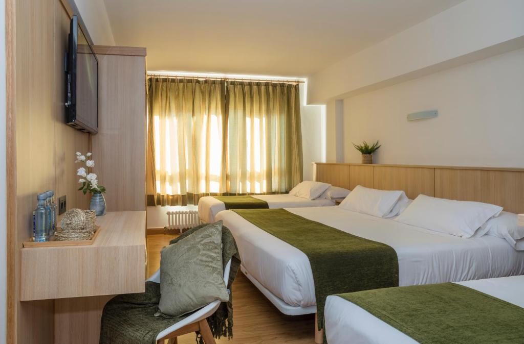 Hotel Crisol de las Rías - Quadruple Room