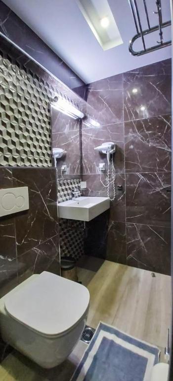 Riviera Olympus Gods - 9