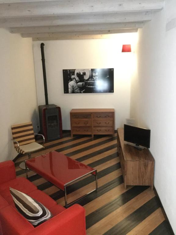 TV a/nebo společenská místnost v ubytování La Portella