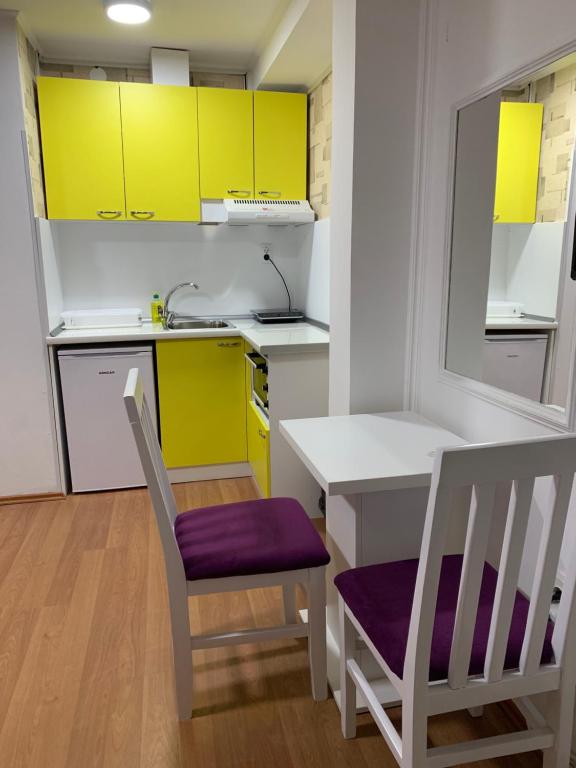 Kuchyň nebo kuchyňský kout v ubytování La Apartamento Centroom
