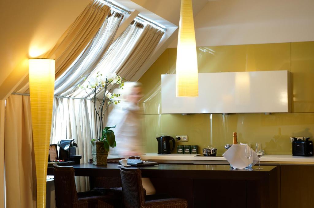 Kuchnia lub aneks kuchenny w obiekcie MyPlace Premium Apartments