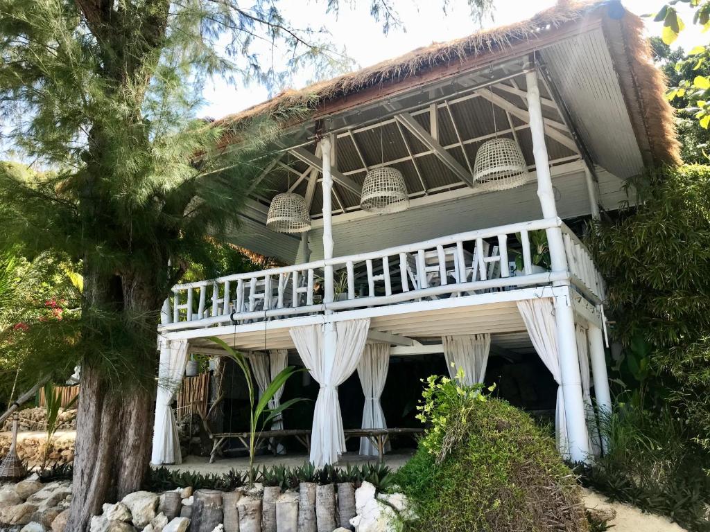 Coconut Beach Bungalows - 13