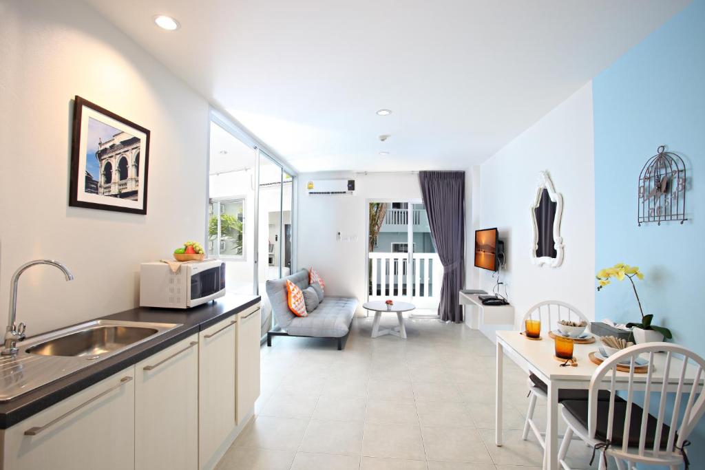 Recenta Suite Phuket Suanluang - Resim 17