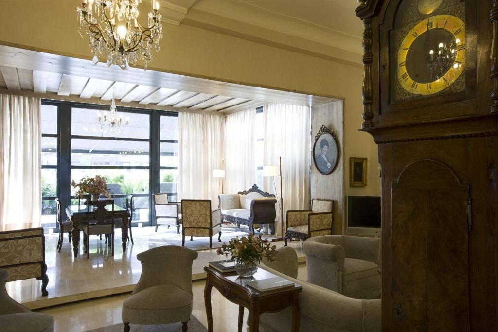 Posezení v ubytování Hotel Niza