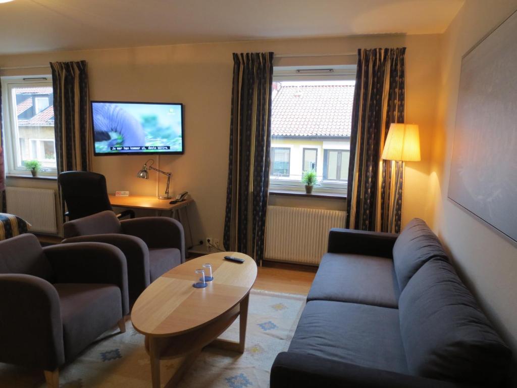 TV a/nebo společenská místnost v ubytování Hotel Göingehof
