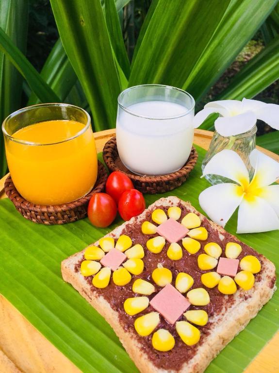 Makanan di atau berdekatan homestay