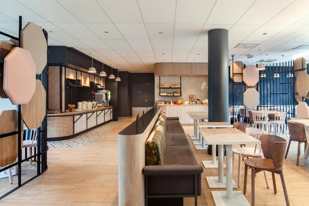 B&B HOTEL Paris Porte des Lilas - Resim 43