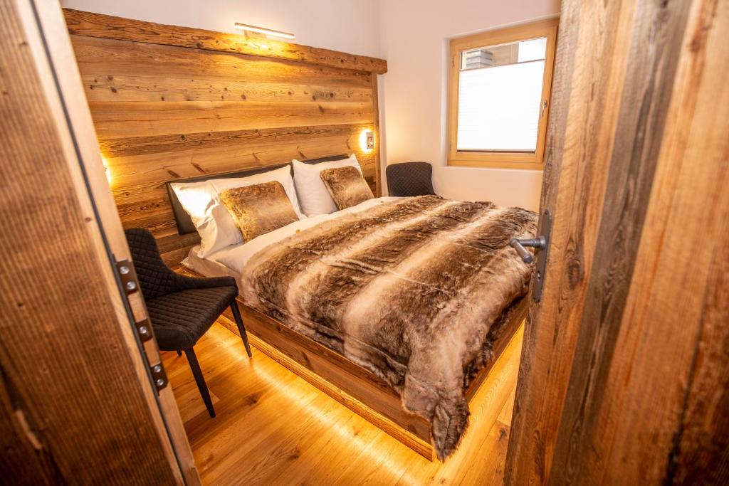 Postel nebo postele na pokoji v ubytování Palace Luxury Wellness Apartment and Boutique Hotel Ski-in-out