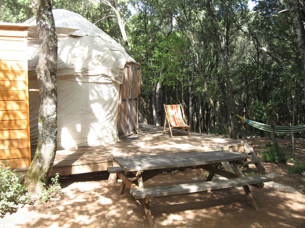 Gallery image of Camping Mille Étoiles in Labastide-de-Virac