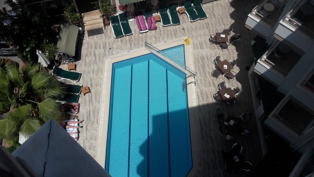 Remi Hotel