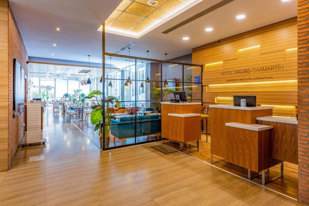 Hotel Madrid Chamartín, Affiliated by Meliá - Resim 12