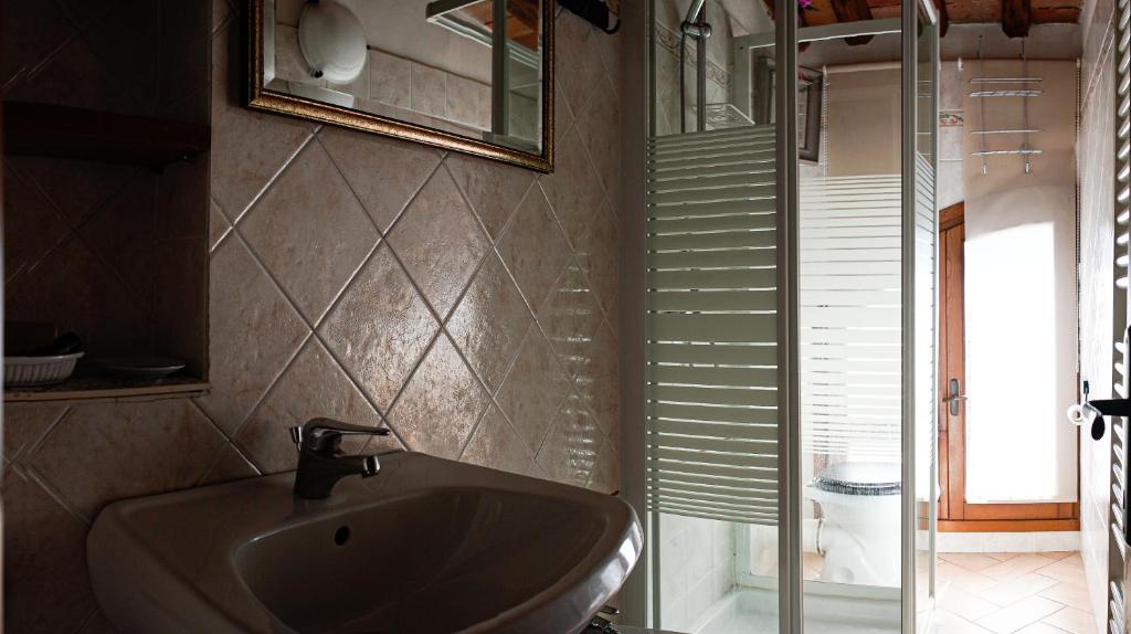 Koupelna v ubytování B&B Le Undici Lune