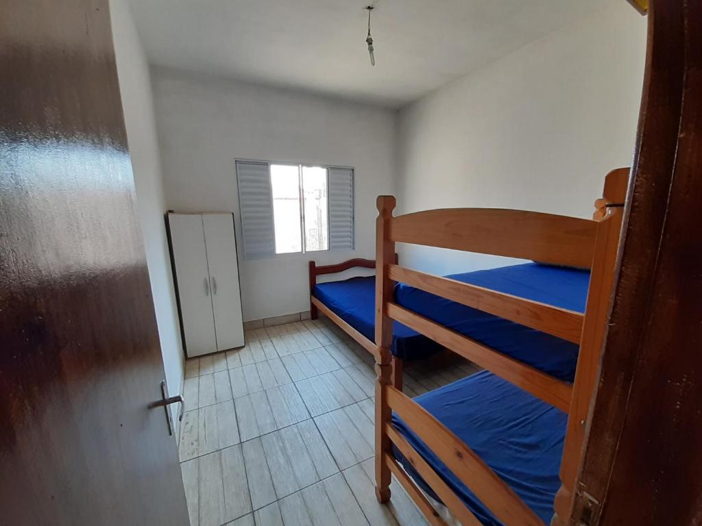  Casa com piscina ( jardim real)