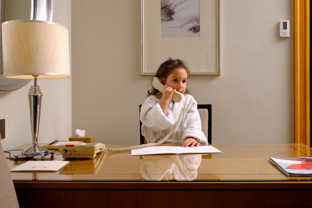 Four Seasons Hotel Cairo at Nile Plaza - 16