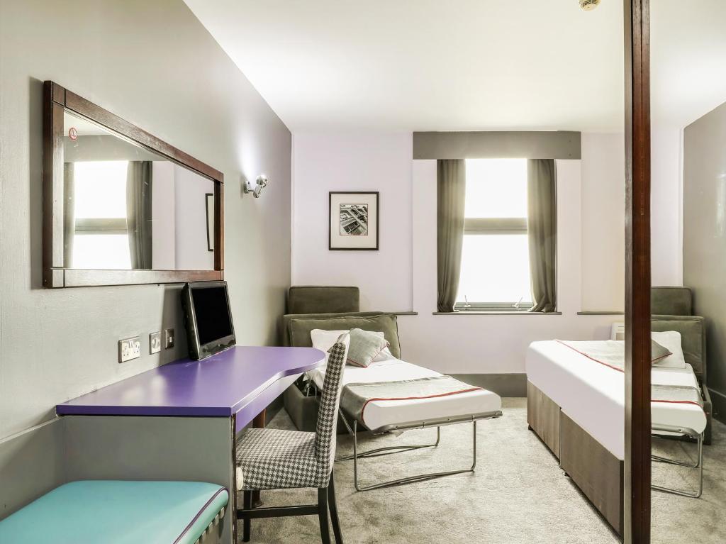 Best Western Sheffield Hotel - Deluxe Double Room