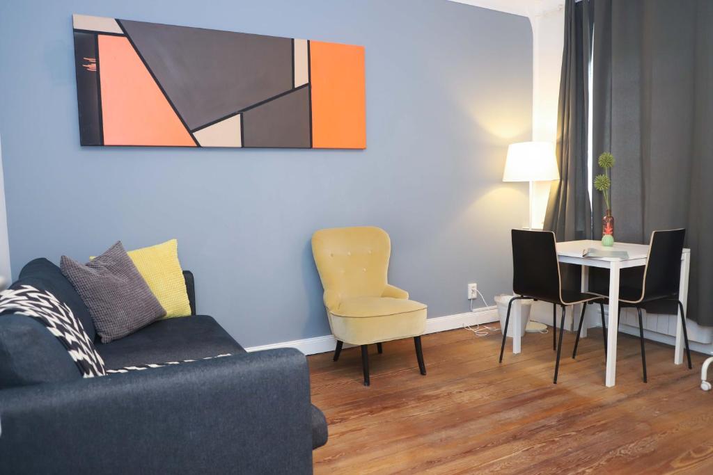 The red house - Resim 9