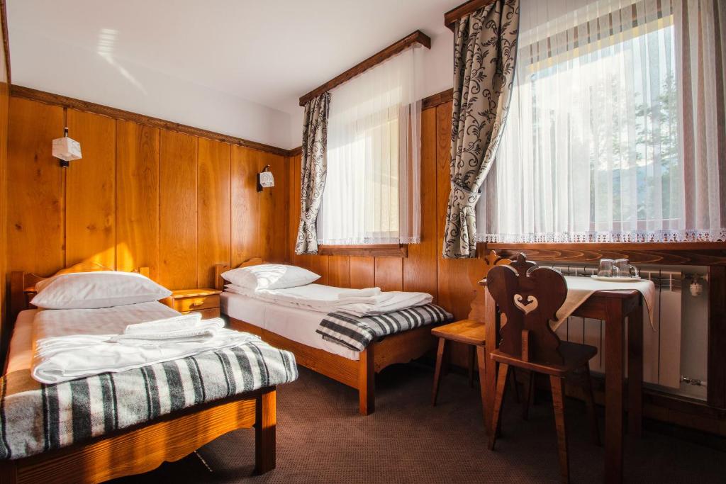 DW Kościelec - Twin Room