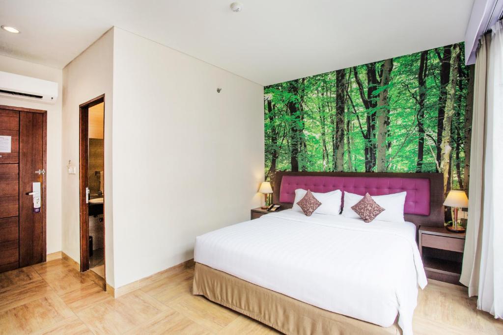 Kuta Central Park Hotel - Deluxe Double Or Twin Room With Balcony