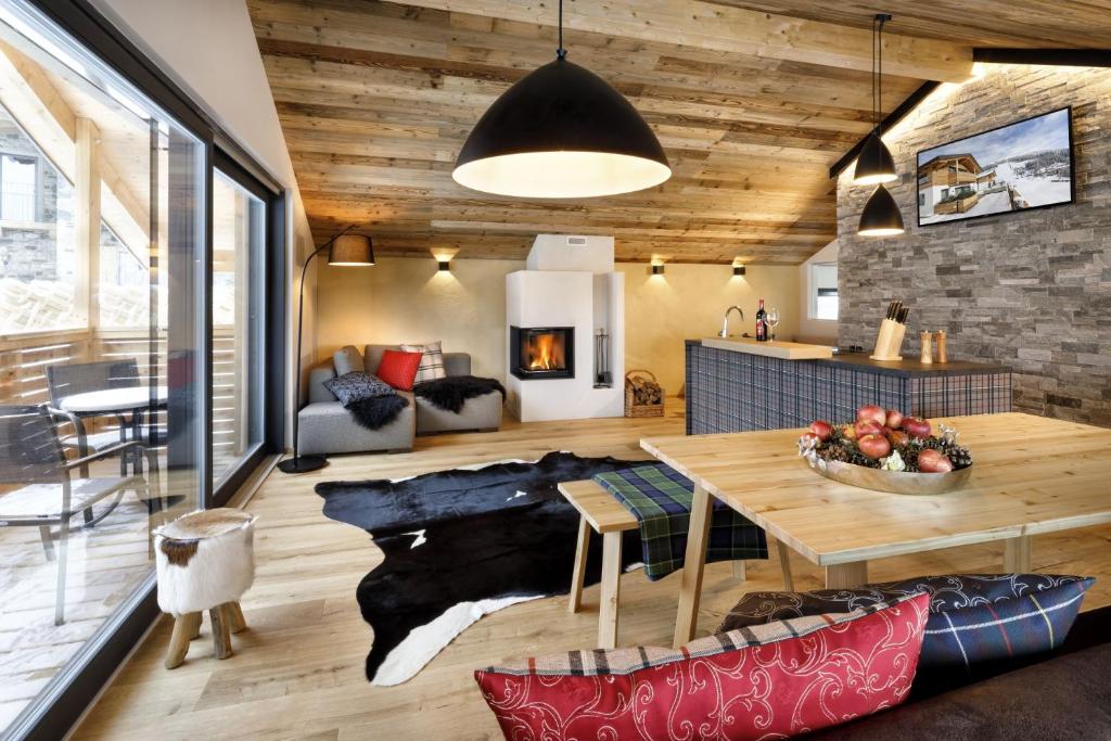 Posedenie v ubytovaní Katschberg Lodge