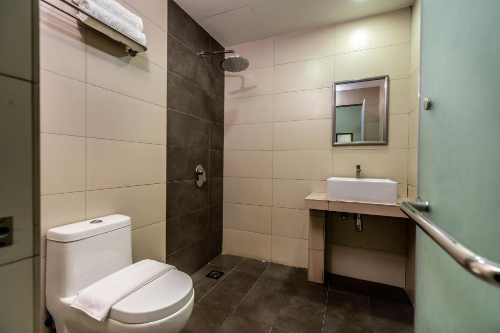 1 Orange Hotel Sungai Buloh - Room Estándar Que Queen (sin Ventana)