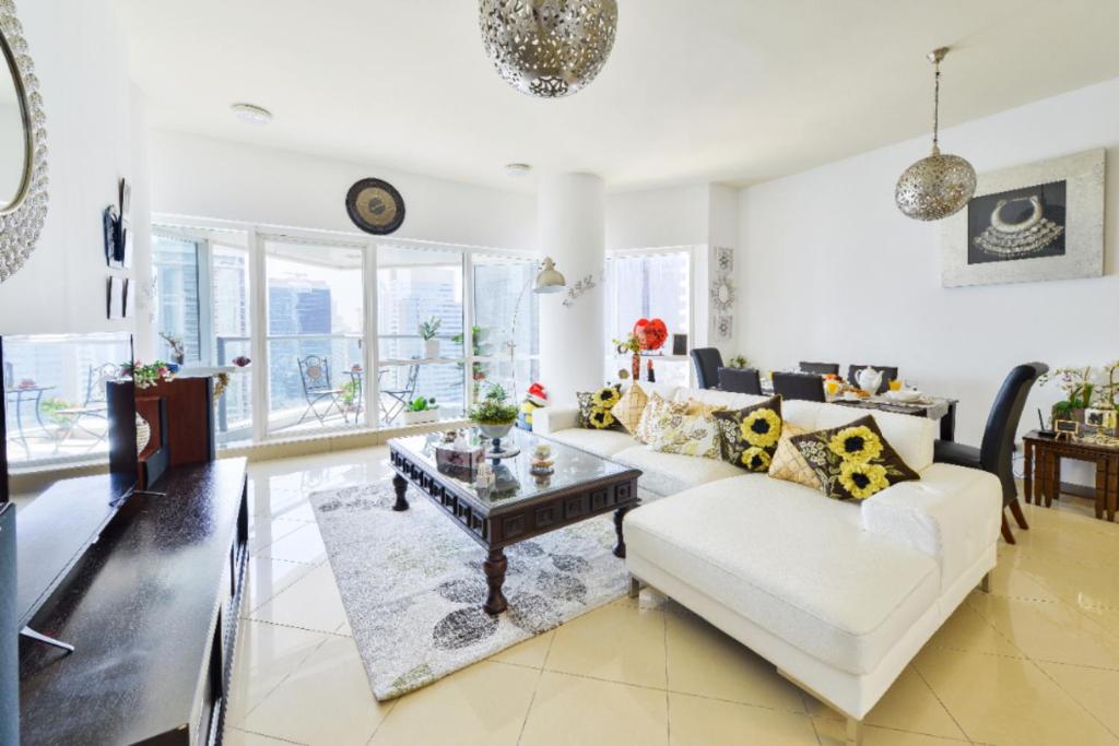 Beautiful 2Bed 2Baclcony in JLT, Dubai - отзывы и видео