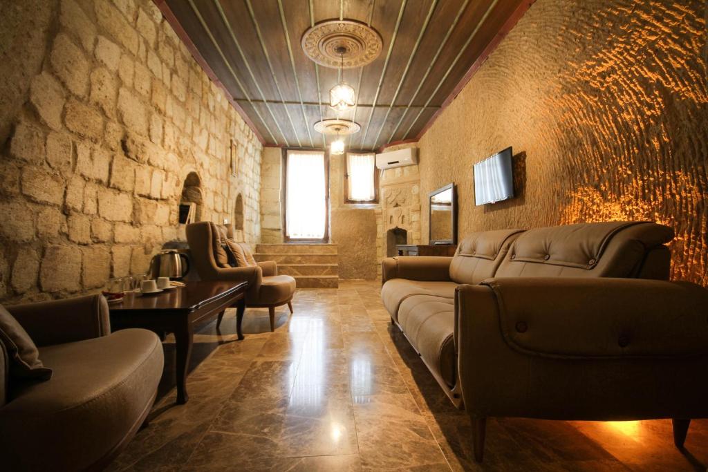 Heaven Cave House - Razziya Evi - Family Cave Room (4 Adults)