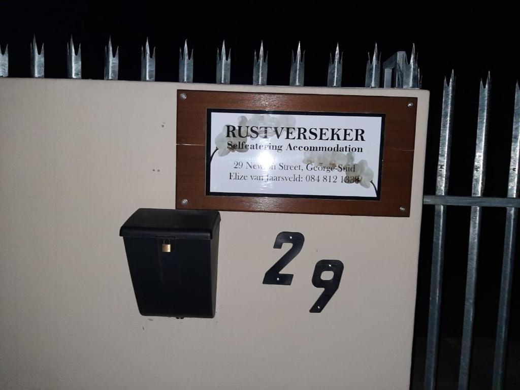 Rustverseker Self Catering Accommodation - Image 17