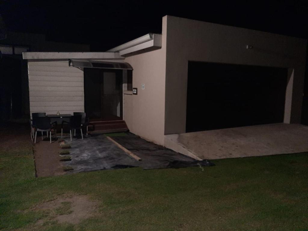 Rustverseker Self Catering Accommodation - Image 22