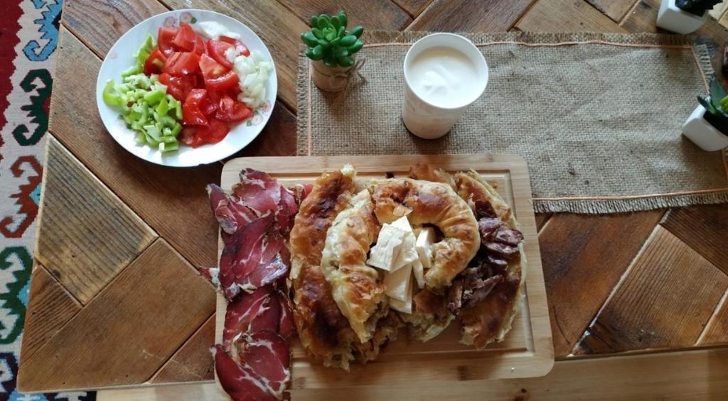 Jídlo v apartmánu nebo okolí