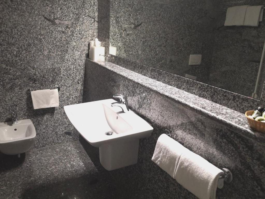 Koupelna v ubytování Hotel Salò du Parc