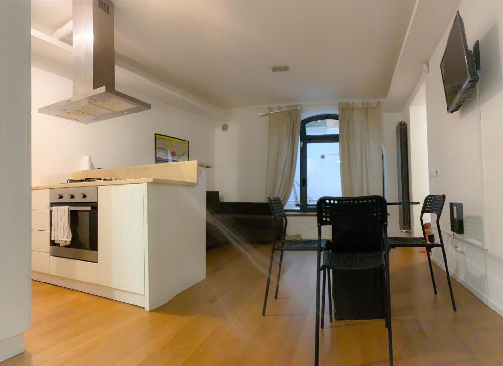 Kuchnia lub aneks kuchenny w obiekcie La Pigna Boutique Apartment