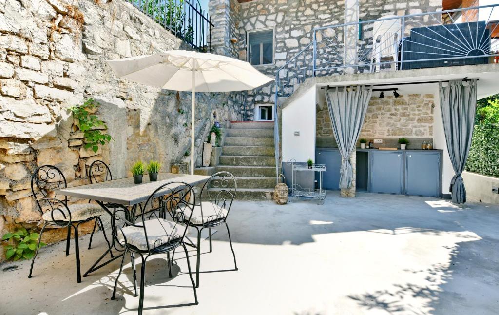 Patio nebo venkovní prostory v ubytování Pikarin rooms B&B
