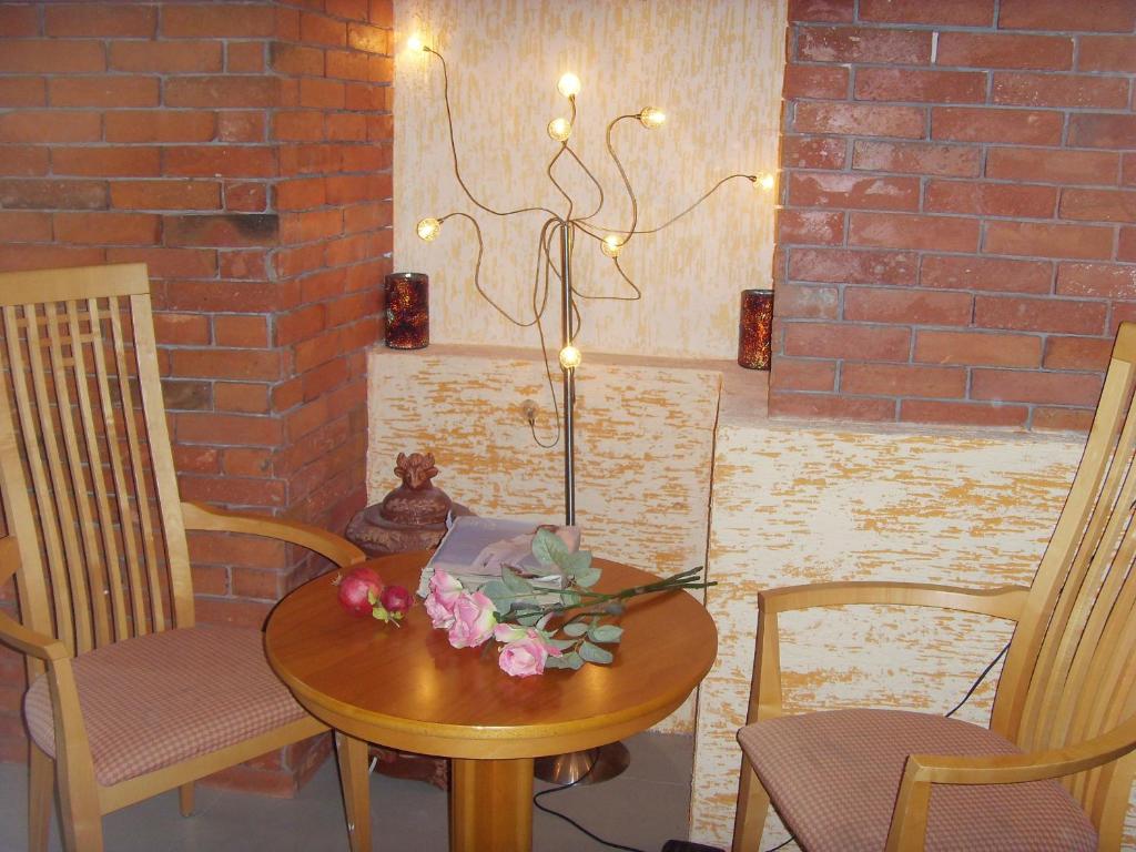 Posezení v ubytování Hotel NADIKVARI