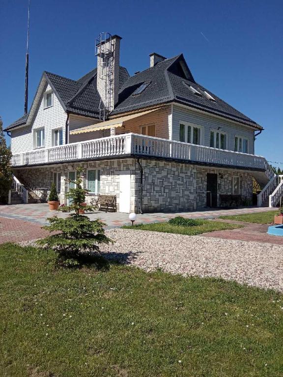 Budova, v ktorej sa farma nachádza