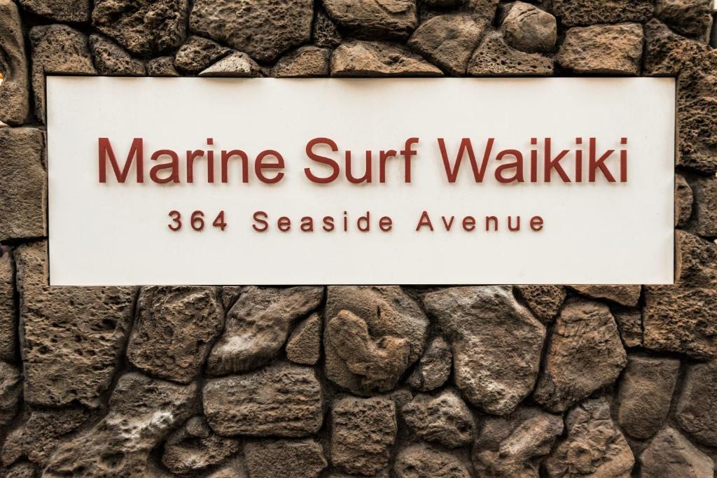 Waikiki Place Studios at The Marine Surf Waikiki - Deluxe Queen Studio With Sofa Bed 1003