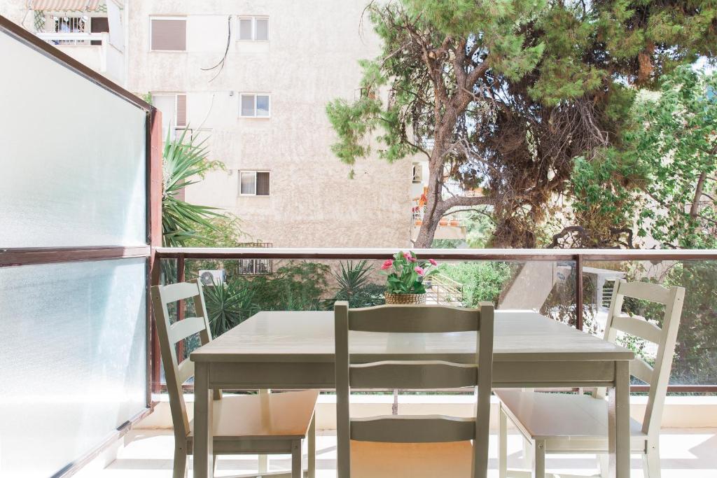 Balkon lub taras w obiekcie Homz Studios Faliro