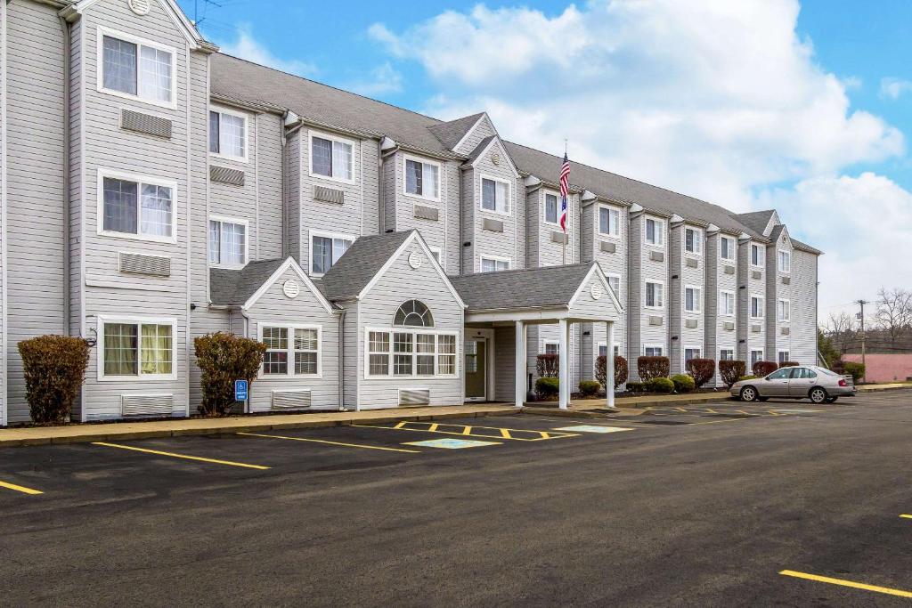 Quality Inn & Suites North Lima - Boardman photo