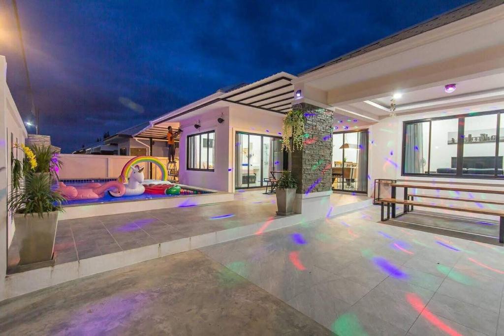 Fotografie z fotogalerie ubytování Thanycia Pool Villa v destinaci Hua Hin