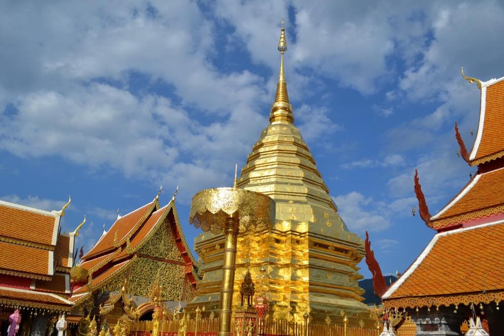 Địa danh địa phương gần khách sạn
