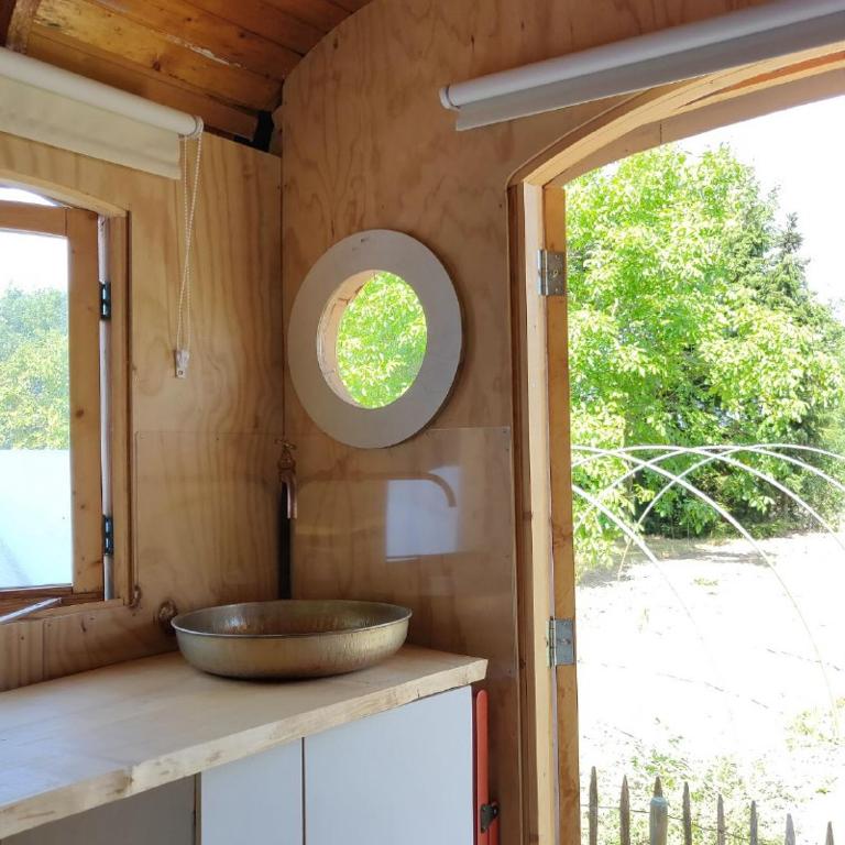 Fotografie z fotogalerie ubytování Pipowagen Overnachting Het Houten Huis v destinaci Zaltbommel