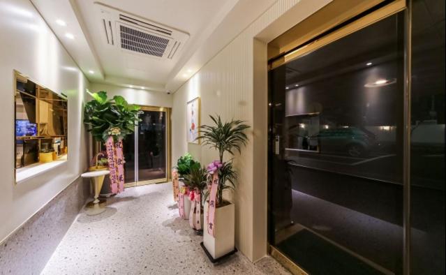 TV a/nebo společenská místnost v ubytování Hotel French Code