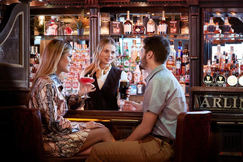 Arlington Hotel O'Connell Bridge - Resim 14