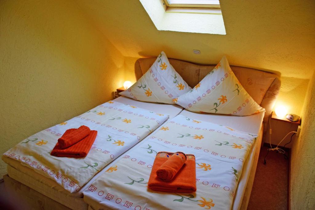 Postel nebo postele na pokoji v ubytování Haus Friedenswinkel