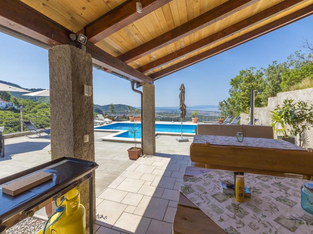 Bazén v ubytovaní Apartment PEZ alebo v jeho blízkosti